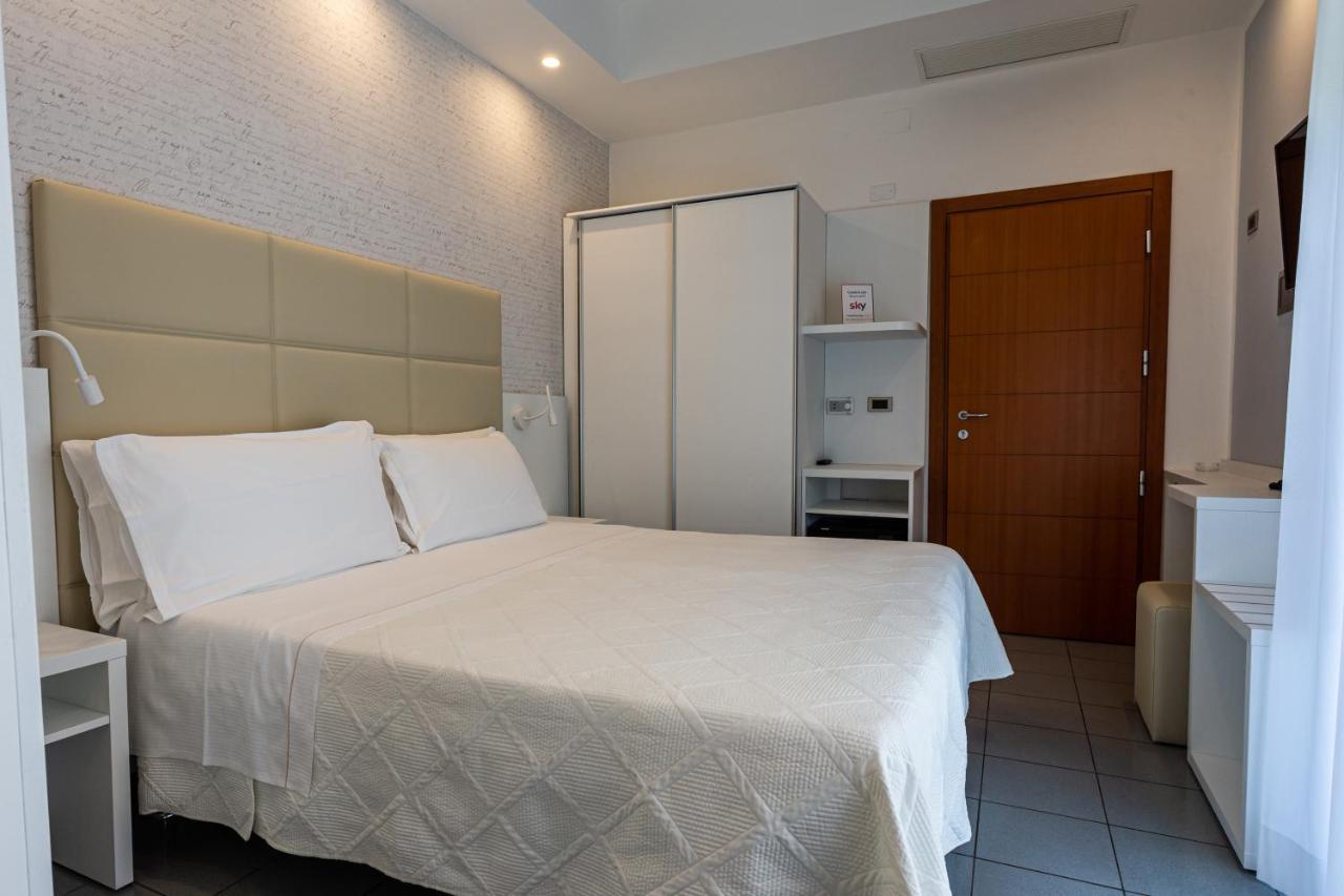 Hotel Gaby Rimini Ngoại thất bức ảnh